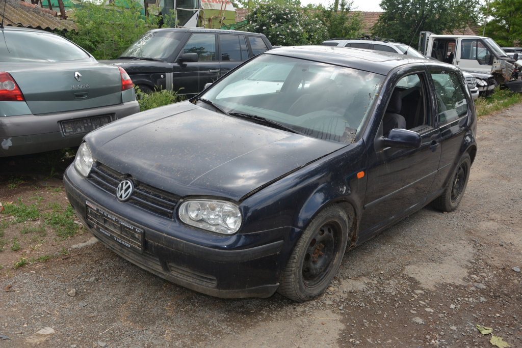Dezmembrez VW GOLF 4 1997 - 2004 1.4 16V AKQ ( CP: 75, KW: 55, CCM: 1390 ) Benzina