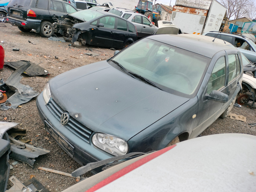 Dezmembrez VW GOLF 4 1997 - 2004 1.6 AKL ( CP: 100, KW: 74, CCM: 1595 ) Benzina