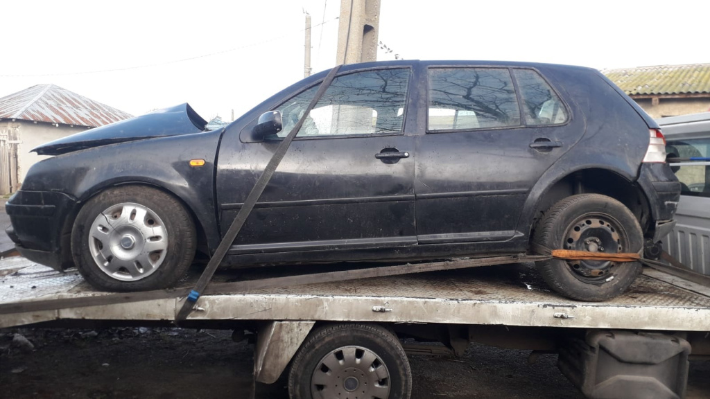 Dezmembrez VW GOLF 4 1997 - 2004 1.9 SDI Motorina