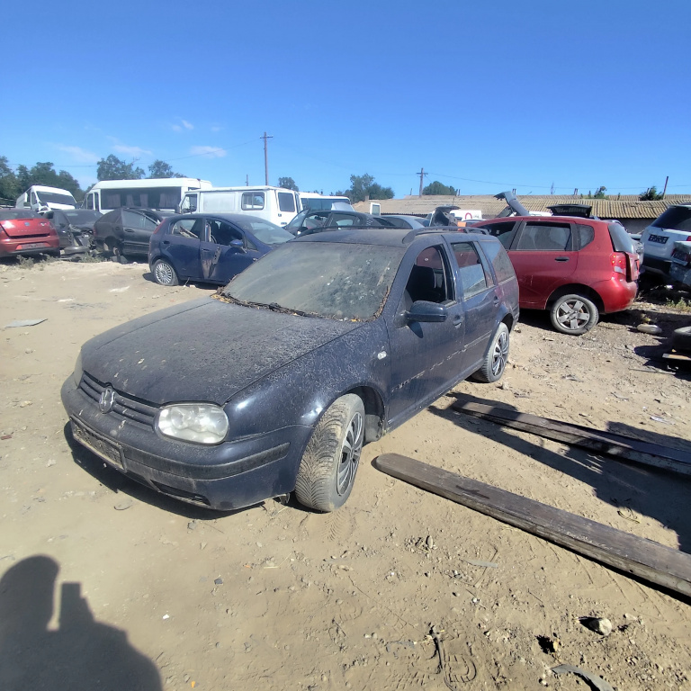 Dezmembrez VW GOLF 4 1997 - 2004 1.9 TDI AXR( CP: 101, KW: 74, CCM: 1896 ) Motorina