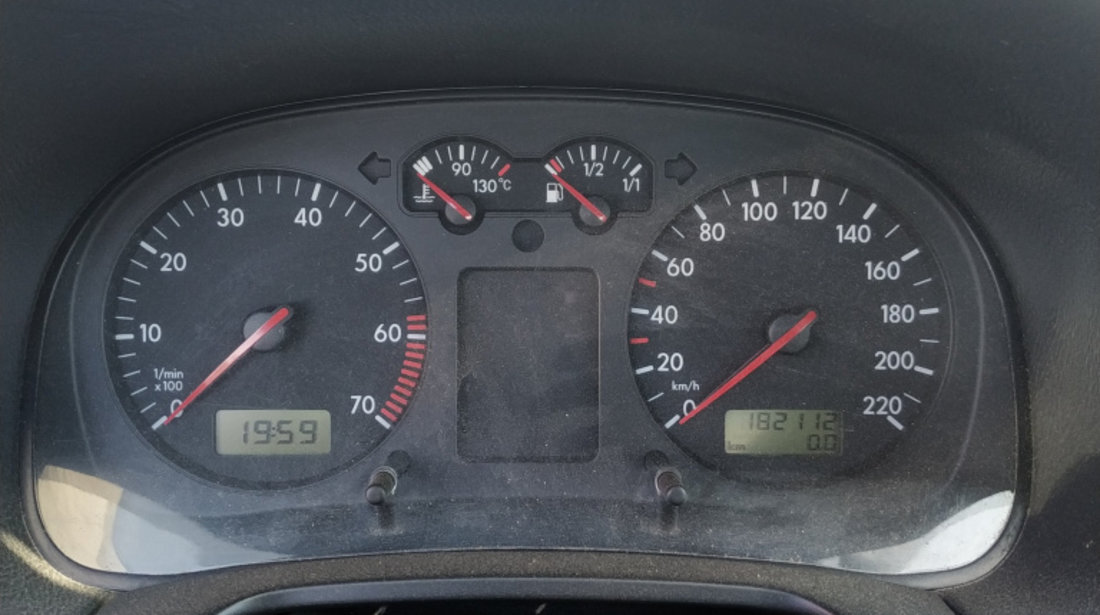 Dezmembrez VW GOLF 4 1997 - 2006 1.4 16V AHW ( CP: 75, KW: 55, CCM: 1390 ) Benzina