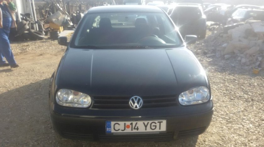 Dezmembrez Vw Golf 4 Coupe 1 4 16v Axp 75 De Cai