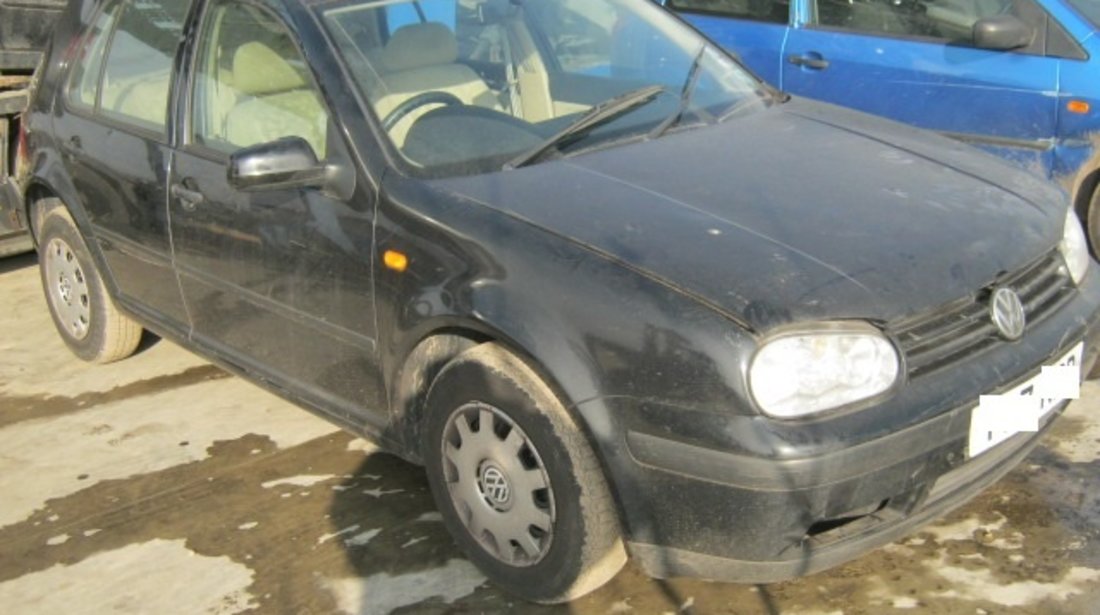 Dezmembrez VW Golf 4 din 1998, 1.4b