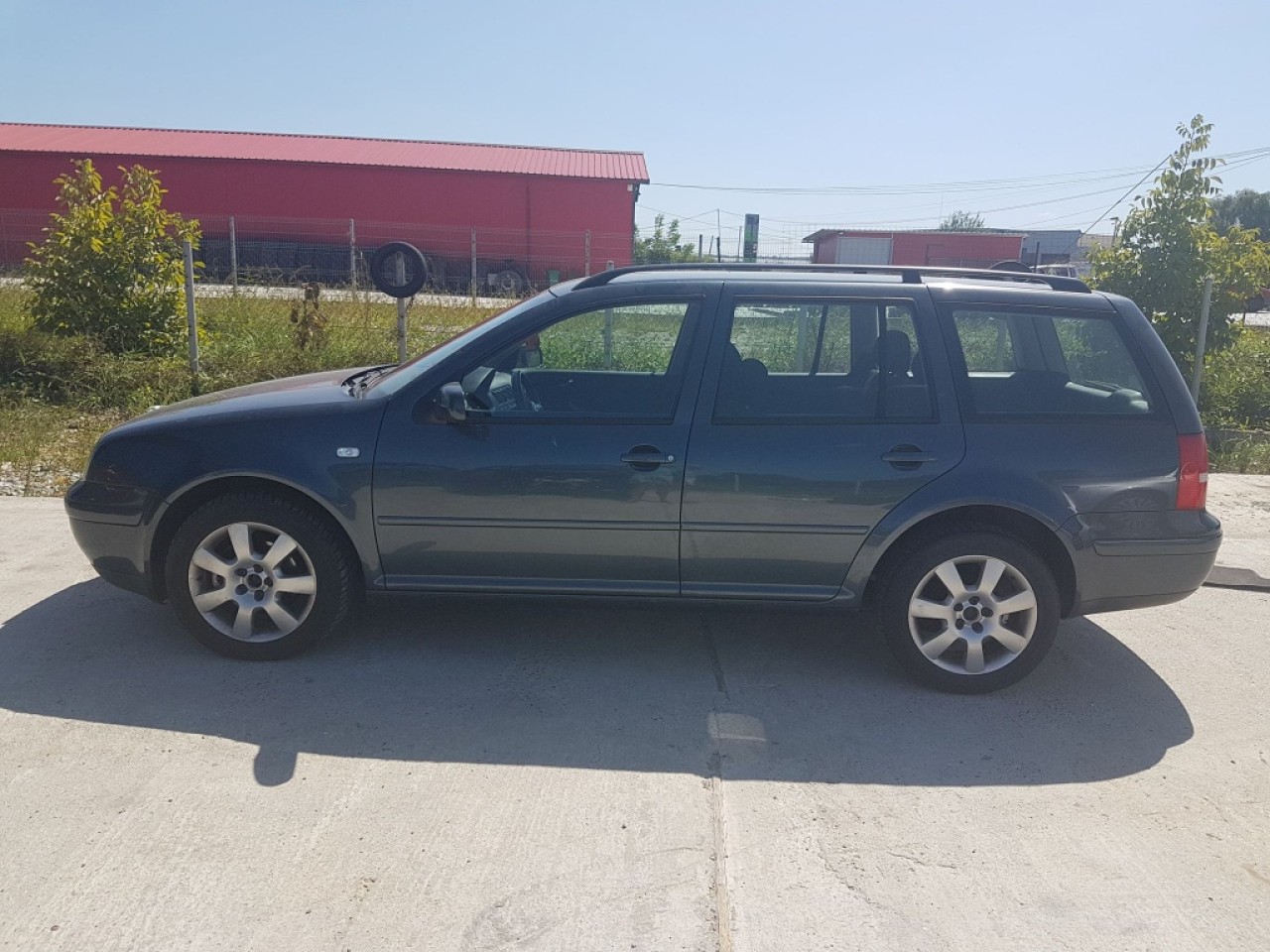 Dezmembrez vw golf 4 variant 1.9 tdi axr 101 cai varianta pacific