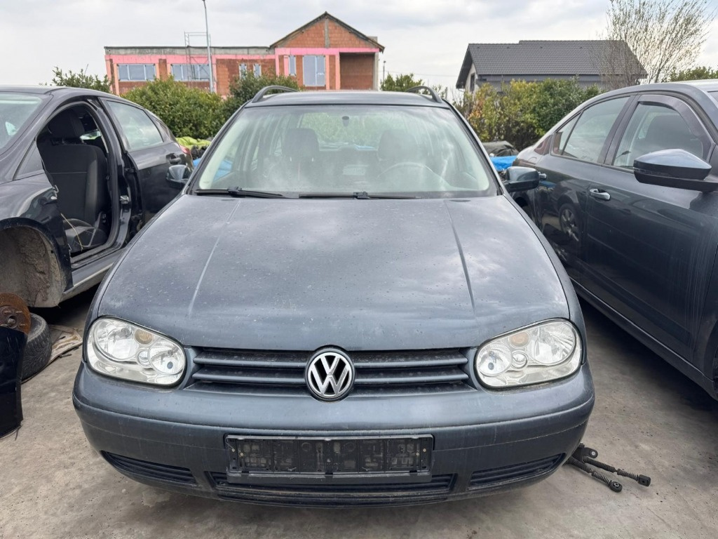 Dezmembrez VW Golf 4 Variant (1J5) 1.6 benz, BAD