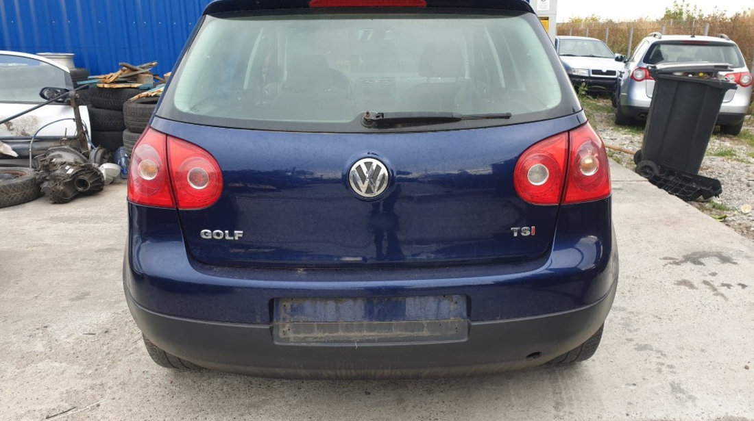 Dezmembrez VW Golf 5 1.4 TSi 122 cai motor CAXA 6 trepte an 2008