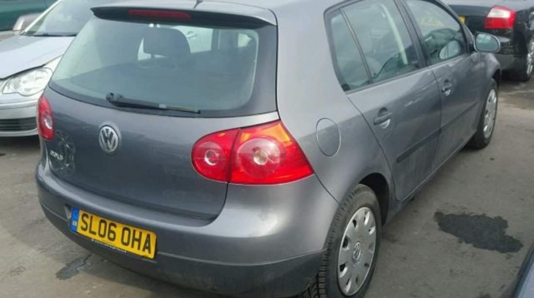 Dezmembrez Vw Golf 5 1.4b