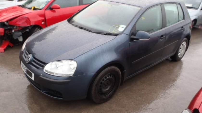 Dezmembrez Vw Golf 5, 1.6b, orice piesa!