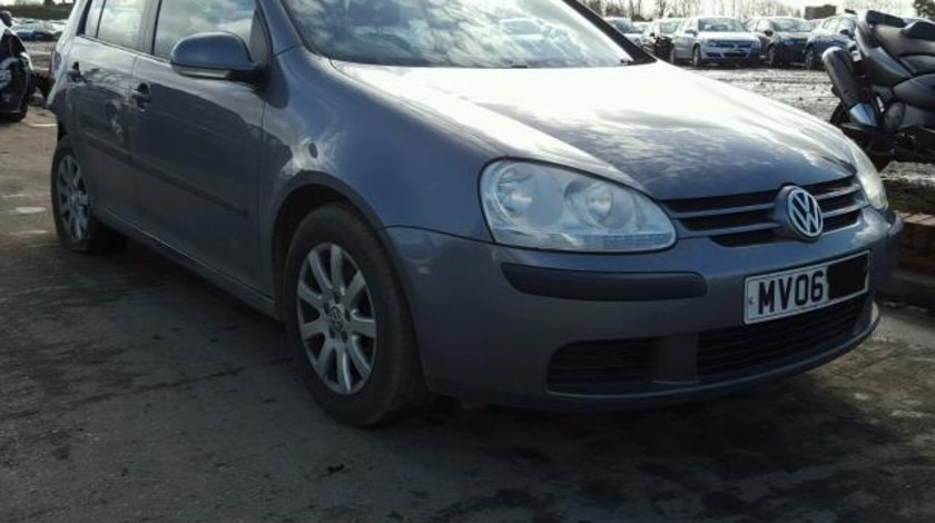 Dezmembrez Vw Golf 5 1.6fsi 2006