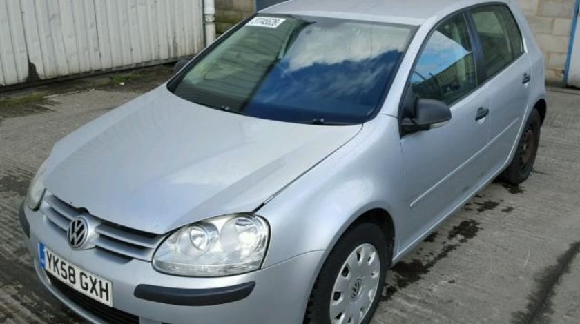 Dezmembrez Vw Golf 5 2.0tdi