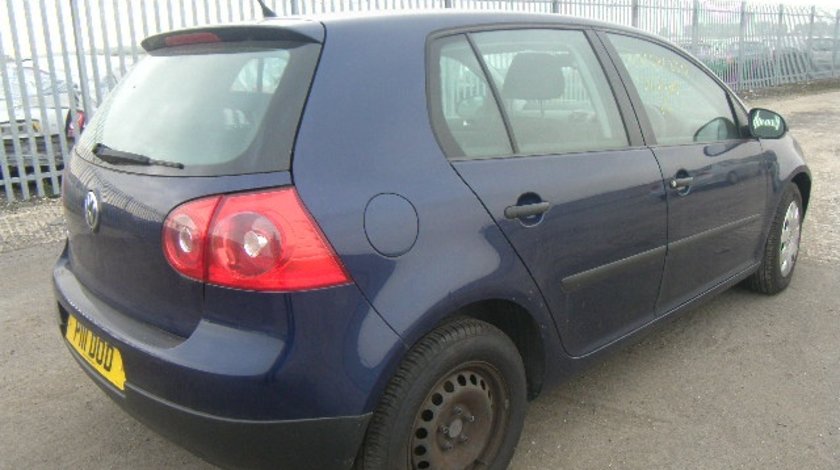 Dezmembrez vw golf 5 an 2004-2009