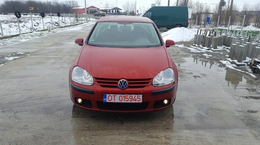 Dezmembrez vw golf 5 hatchback 1.9 tdi bkc 105 cai 5 trepte