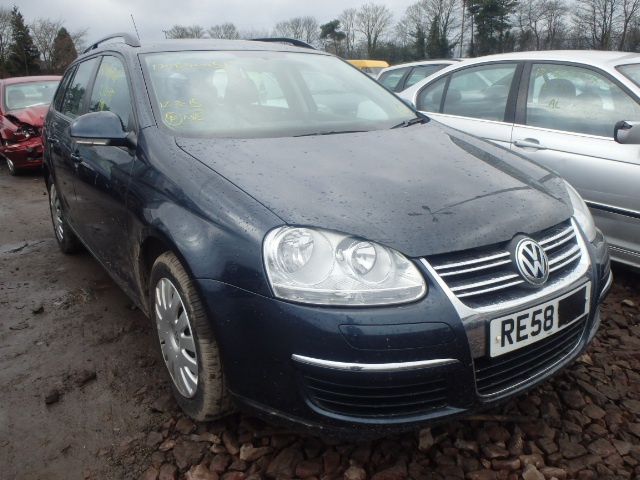 Dezmembrez vw golf 5 variant