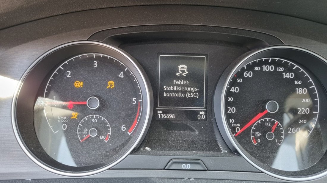Dezmembrez VW Golf 7 1.6 TDI 105 CP start stop cutie manuala 112.000 km cod motor CLH