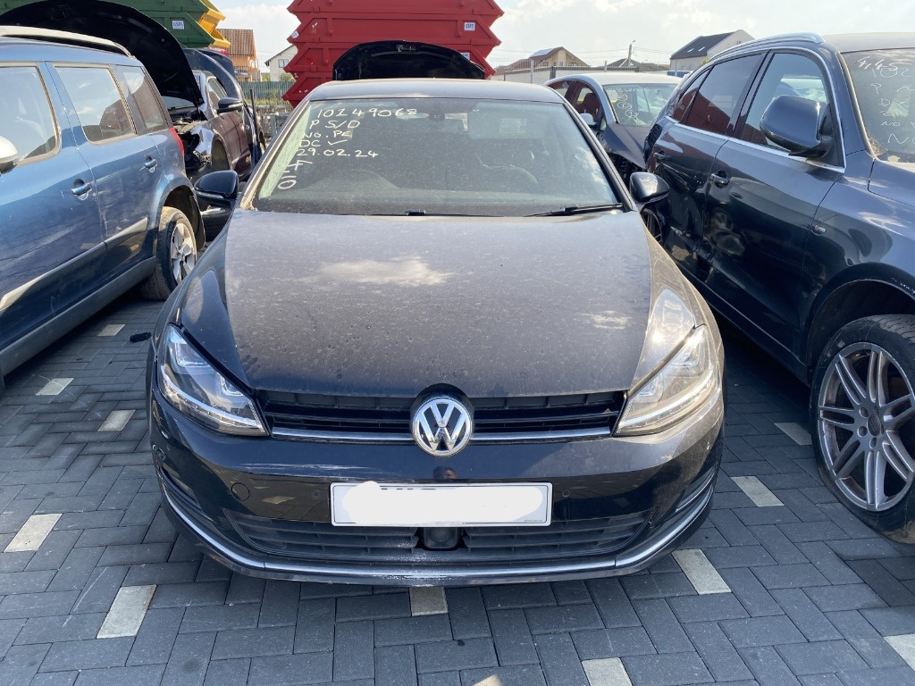 Dezmembrez VW Golf 7 (5G) 1.4 TSI 2013 (faruri full led)