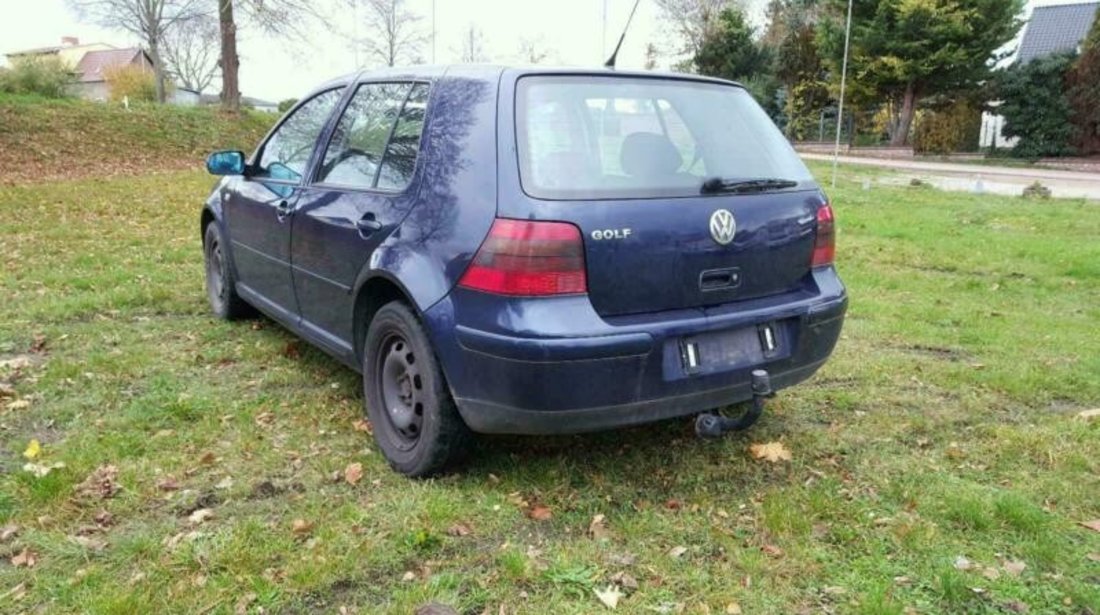 Dezmembrez vw golf IV, 1.9 tdi, atd, 74 kw, culoare LB5N, an 2001