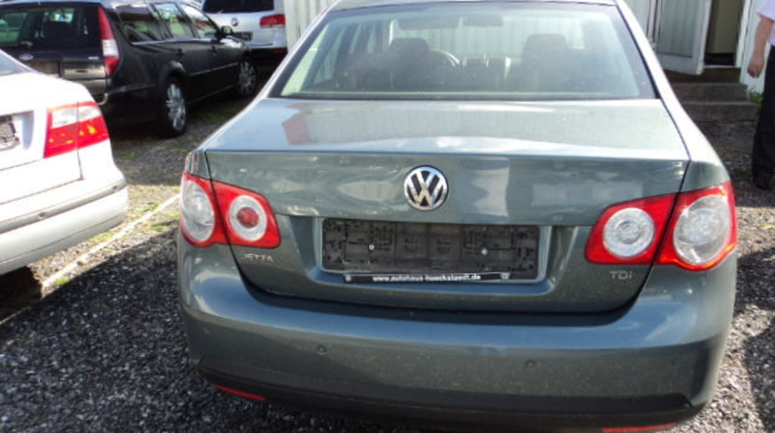 Dezmembrez Vw Jetta 1.9 tdi 2005 - 2010