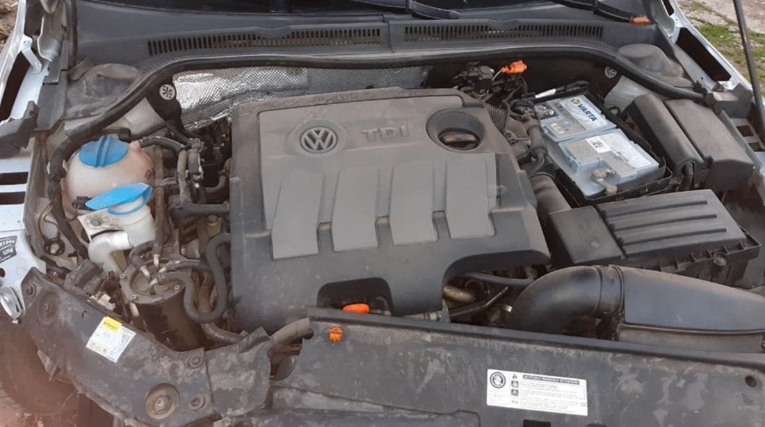 Dezmembrez VW Jetta 4 1.6 tdi cay 105 cai cutie cu start stop