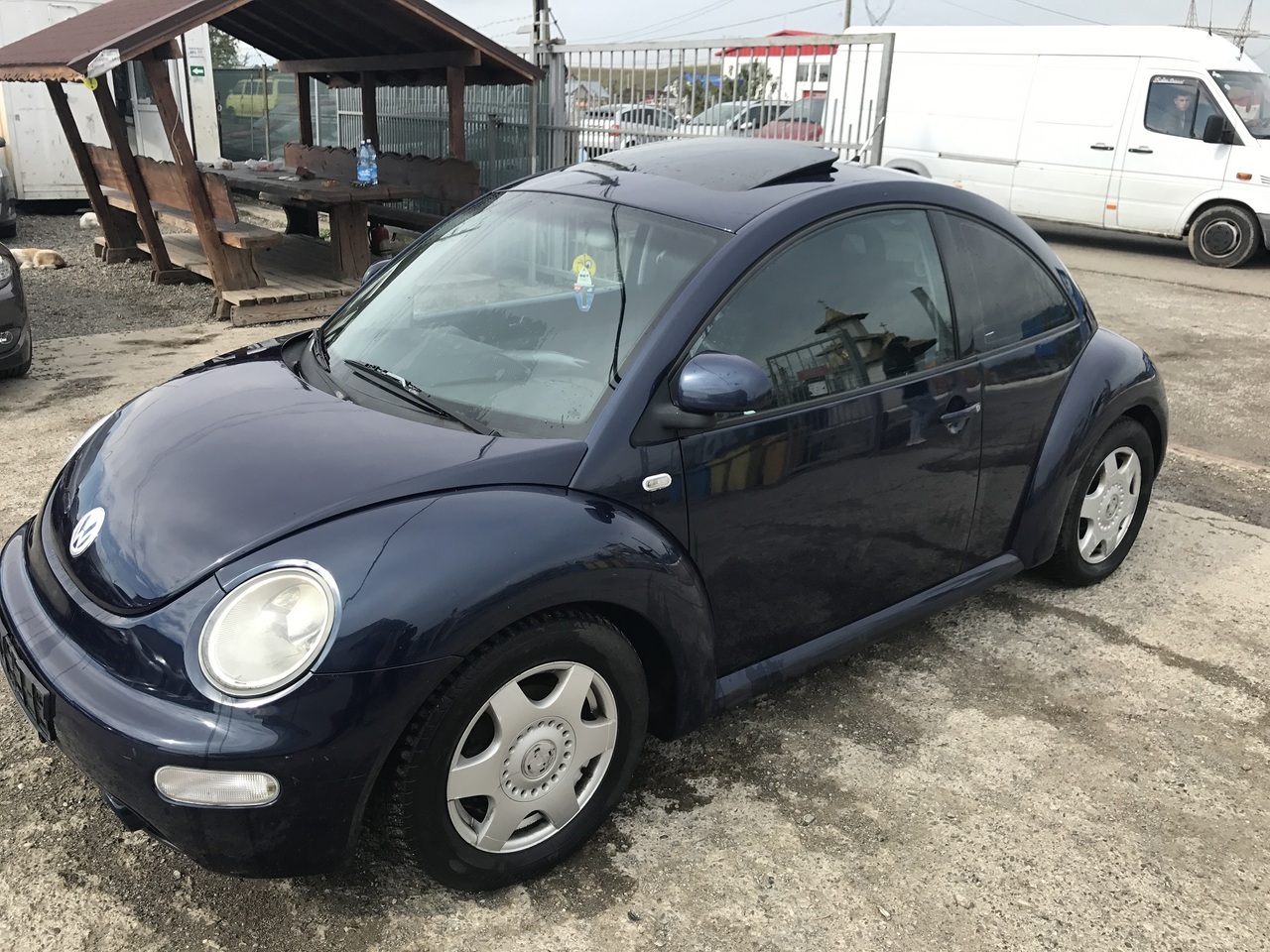 Dezmembrez VW New Beetle 1,9 tdi 2000