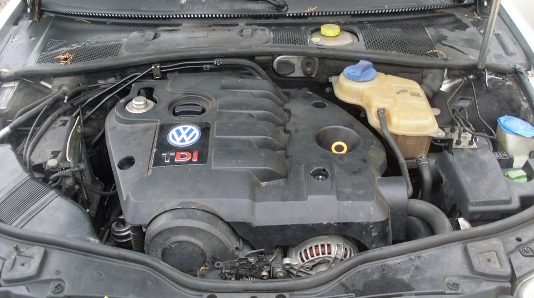 Dezmembrez vw passat 1 9 tdi 101 cp AVB 2001 2005