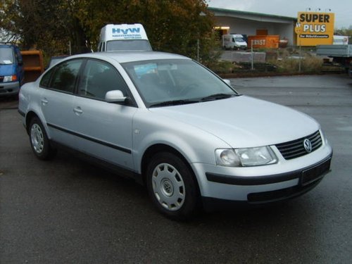 Dezmembrez vw passat 1.9 tdi atj 116 cai din 2000