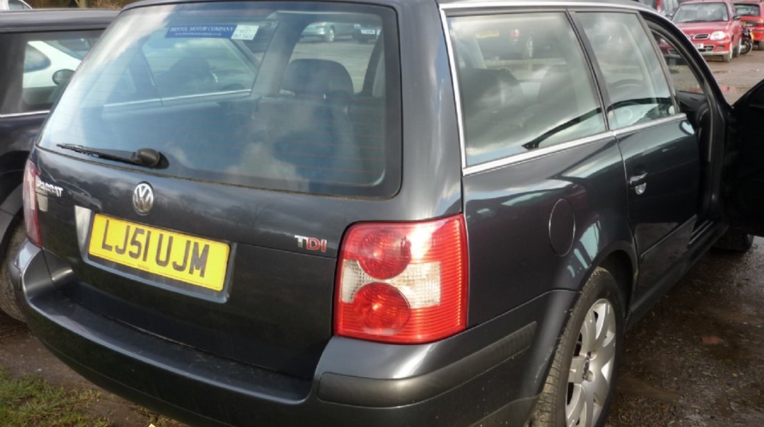 Dezmembrez VW Passat 1 9tdi 130cp 2003 variant