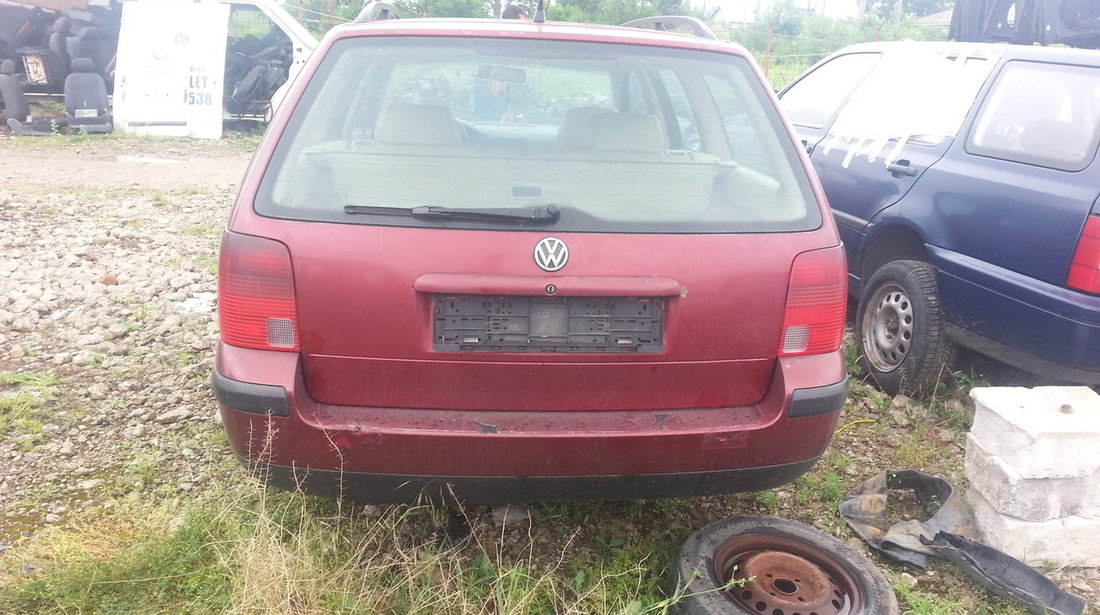 Dezmembrez Vw passat 1.9tdi 2002