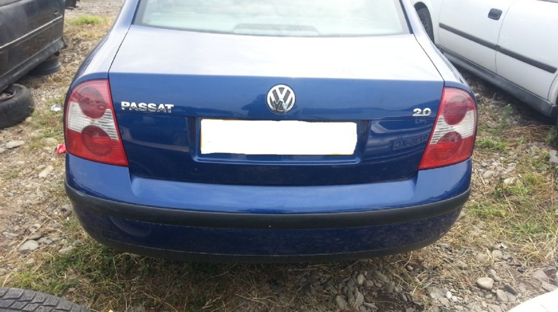 Dezmembrez Vw Passat 2 0 i din 2002