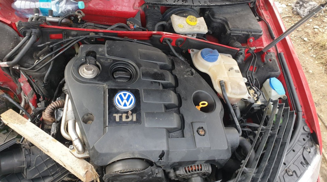 Dezmembrez VW Passat B5.5 1.9 TDi 131 de cai motor AVF 5 trepte manual an 2003