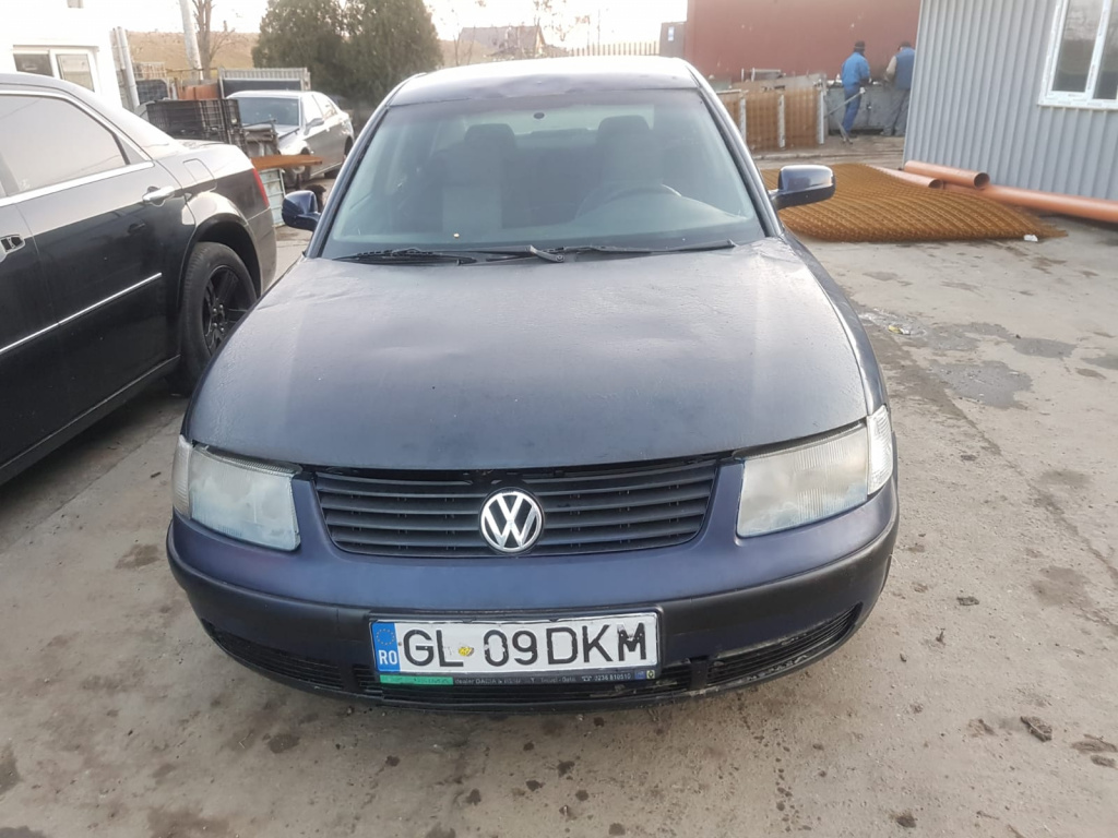 Dezmembrez VW PASSAT B5, B5.5 1996 - 2005 1.6 None( CP: None, KW: None, CCM: None ) Benzina