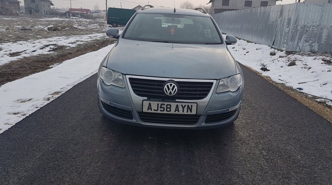 Dezmembrez vw passat b6 combi 2.0 tdi cr cbab 140 cai din 2008