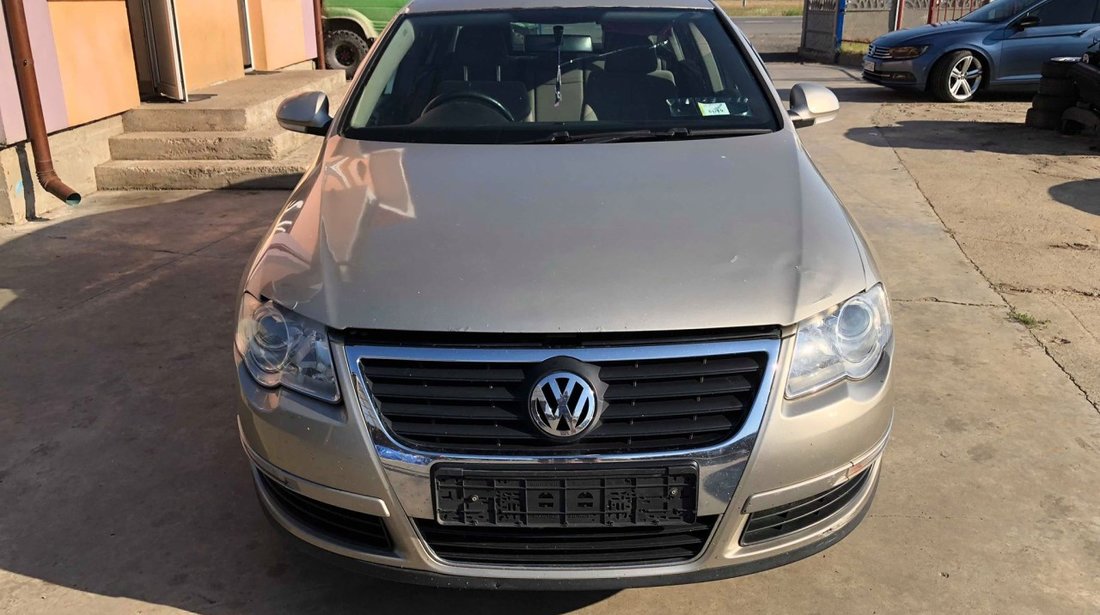 Dezmembrez VW Passat B6