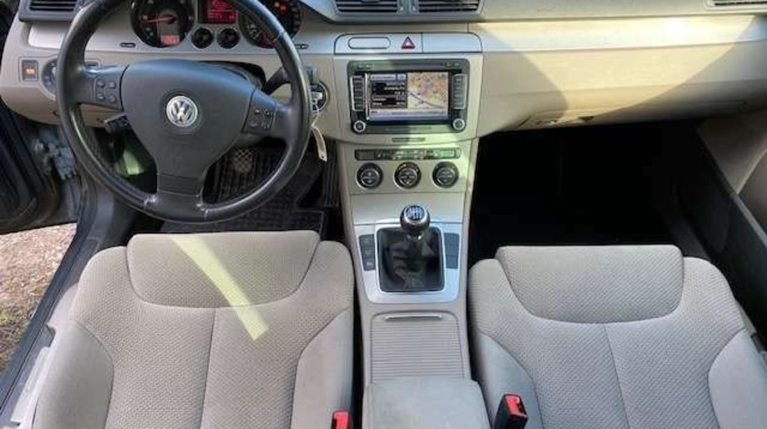 dezmembrez vw passat b6