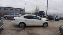 Dezmembrez Vw Passat B7 berlina 1.6 tdi cayc 105 c...