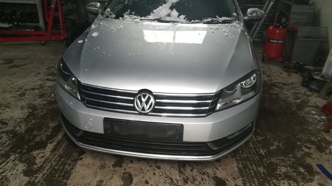 Dezmembrez VW Passat B7 Break 2.0 TDI 103kw cod motor CFFB cff din 2013