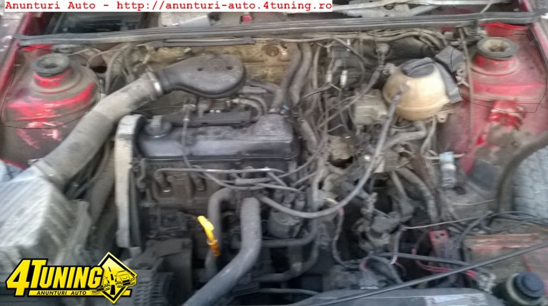 Dezmembrez VW Passat Intermediar an 1995 motor 1 8 benzina
