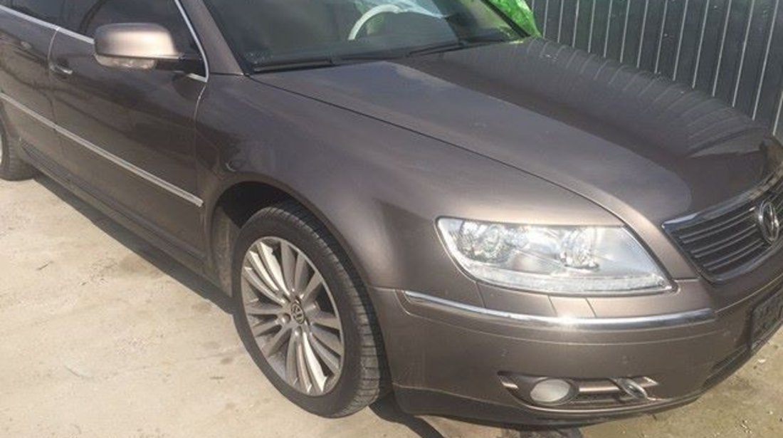 Dezmembrez VW Phaeton 3.0 tdi v6 CARA 233 cp 2009