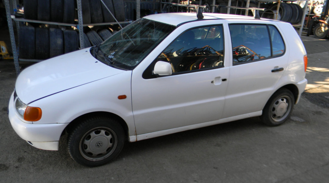 Dezmembrez VW POLO (6N1) 1994 - 1999 60 1.4 APQ ( CP: 60, KW: 44, CCM: 1390 ) Benzina