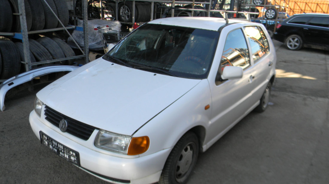 Dezmembrez VW POLO (6N1) 1994 - 1999 60 1.4 APQ ( CP: 60, KW: 44, CCM: 1390 ) Benzina