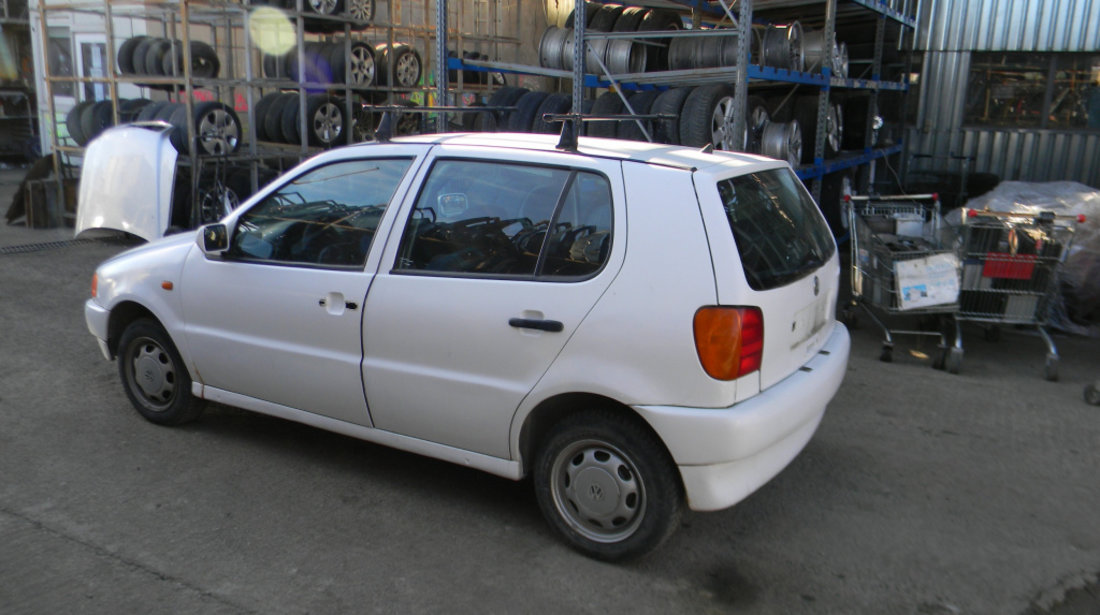 Dezmembrez VW POLO (6N1) 1994 - 1999 60 1.4 APQ ( CP: 60, KW: 44, CCM: 1390 ) Benzina