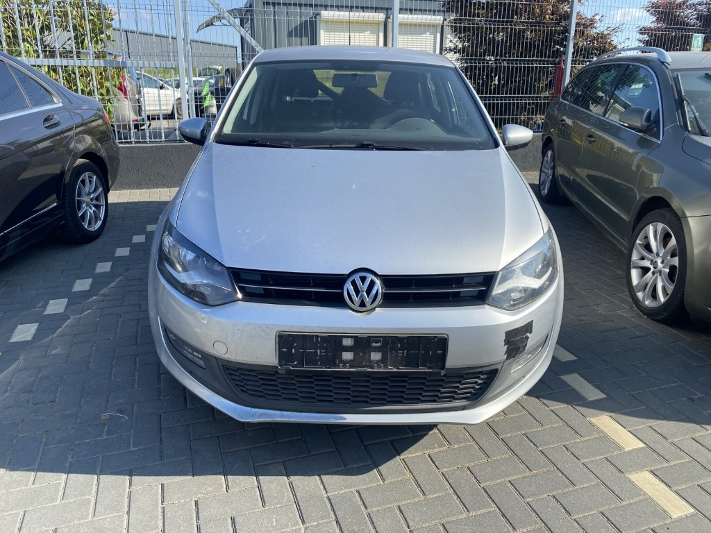 Dezmembrez VW Polo (6R) 1.2 TSI 2011, CBZB