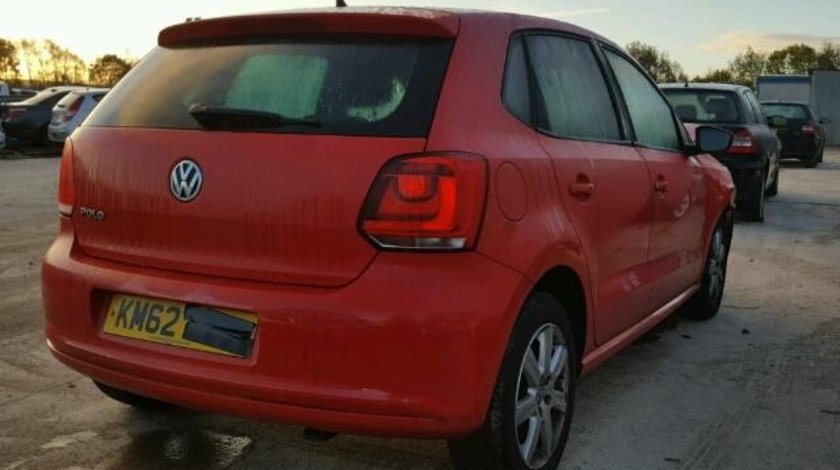 Dezmembrez Vw Polo 6R 1.6tdi CAYB