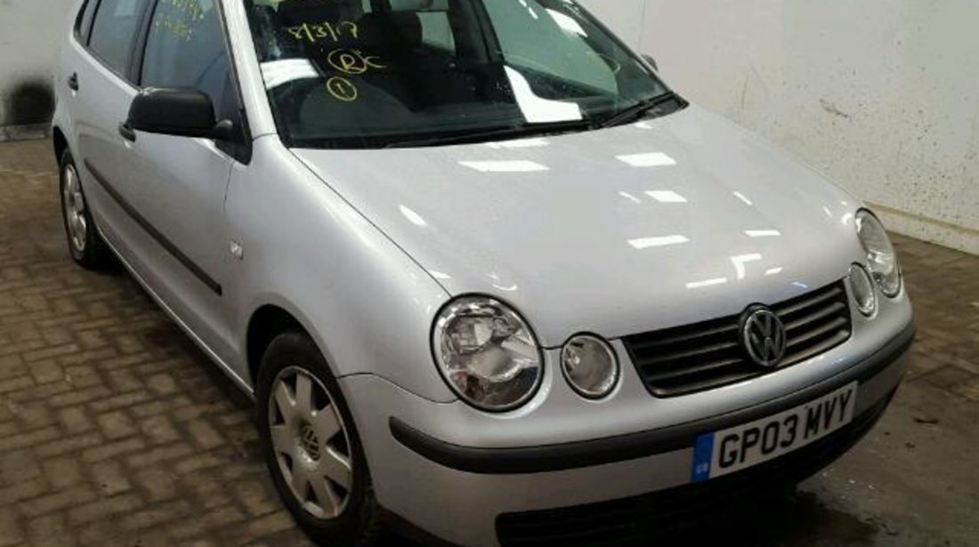 Dezmembrez VW Polo 9n 1.2 12v