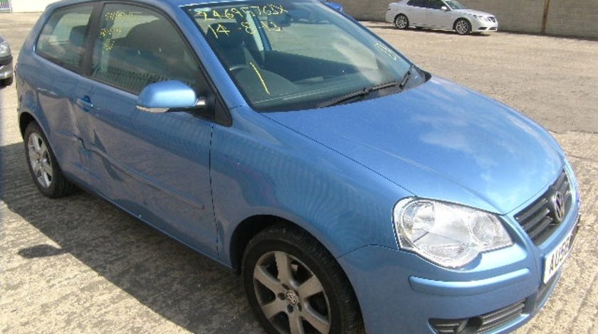 Dezmembrez vw polo 9n 1.2 awy an 2005