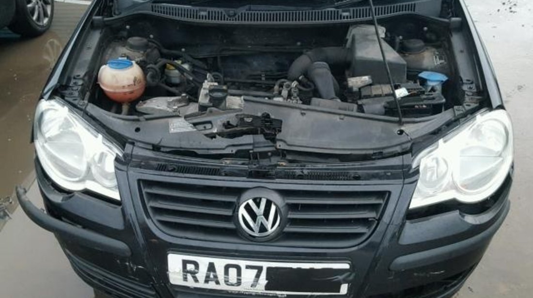 Dezmembrez Vw Polo 9N, 1.2benzina