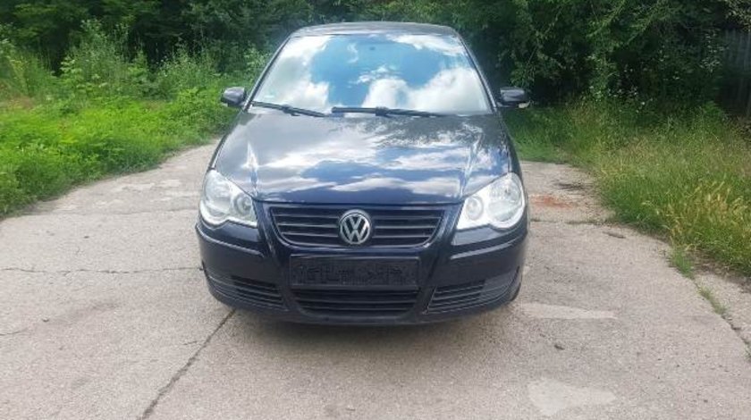 Dezmembrez VW Polo 9N 1.2i 16v