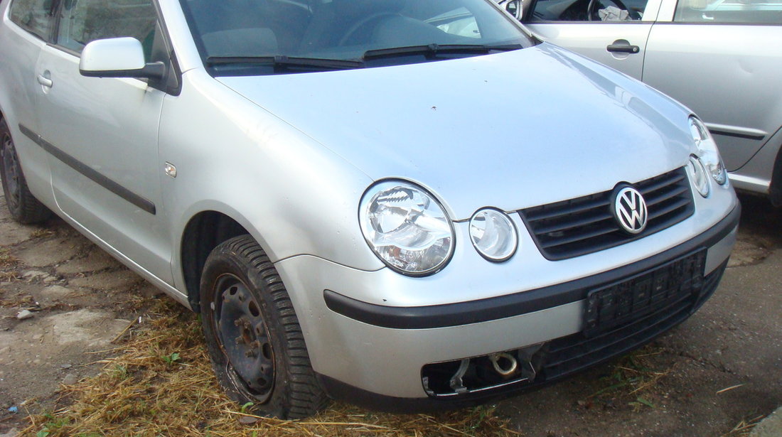 Dezmembrez VW Polo 9n 1.4 16V BBY 2003