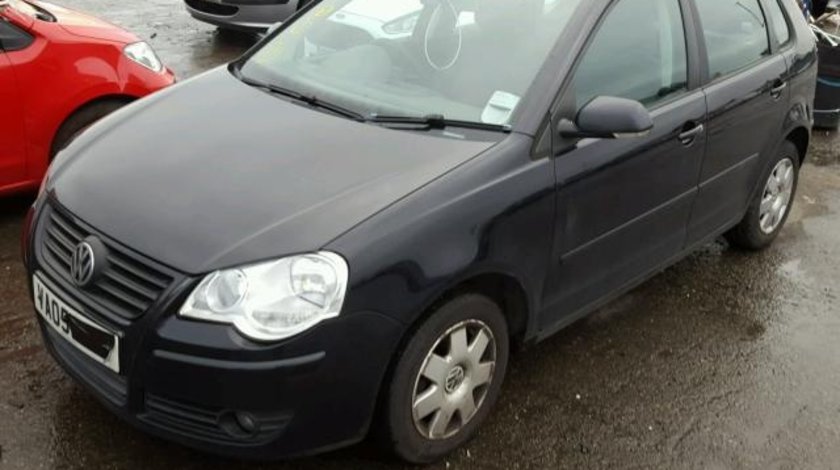 Dezmembrez Vw Polo 9N 1.4tdi AMF