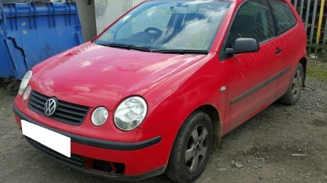 Dezmembrez VW POLO 9N an fabr. 2003, 1.2i 6V