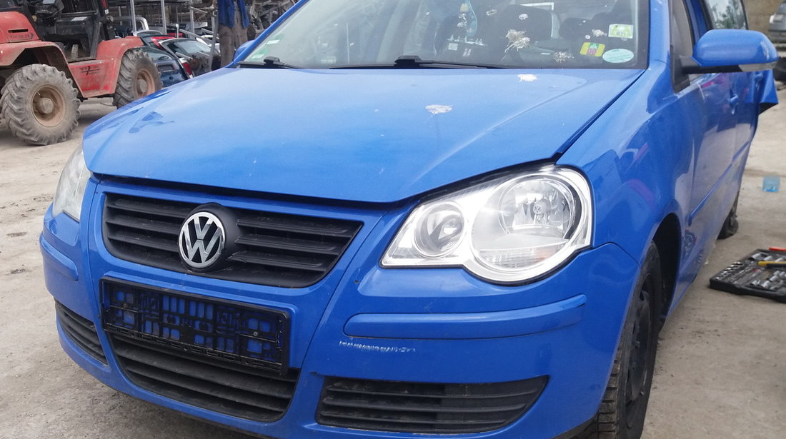 Dezmembrez VW POLO 9N an fabr. 2006, 1.2i 12 V